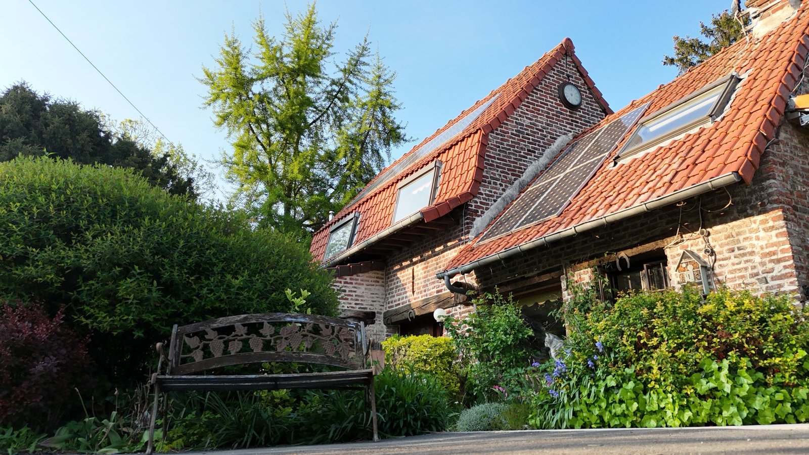 Photo 59113 Martinsart Seclin / Attiches QUARTIER RESIDENTIEL - 6 PIECES - 3 CHAMBRES -236 m2 - MAISON DE FAMILLE INDIVIDUELLE AVEC TERRASSE ET SAUNA