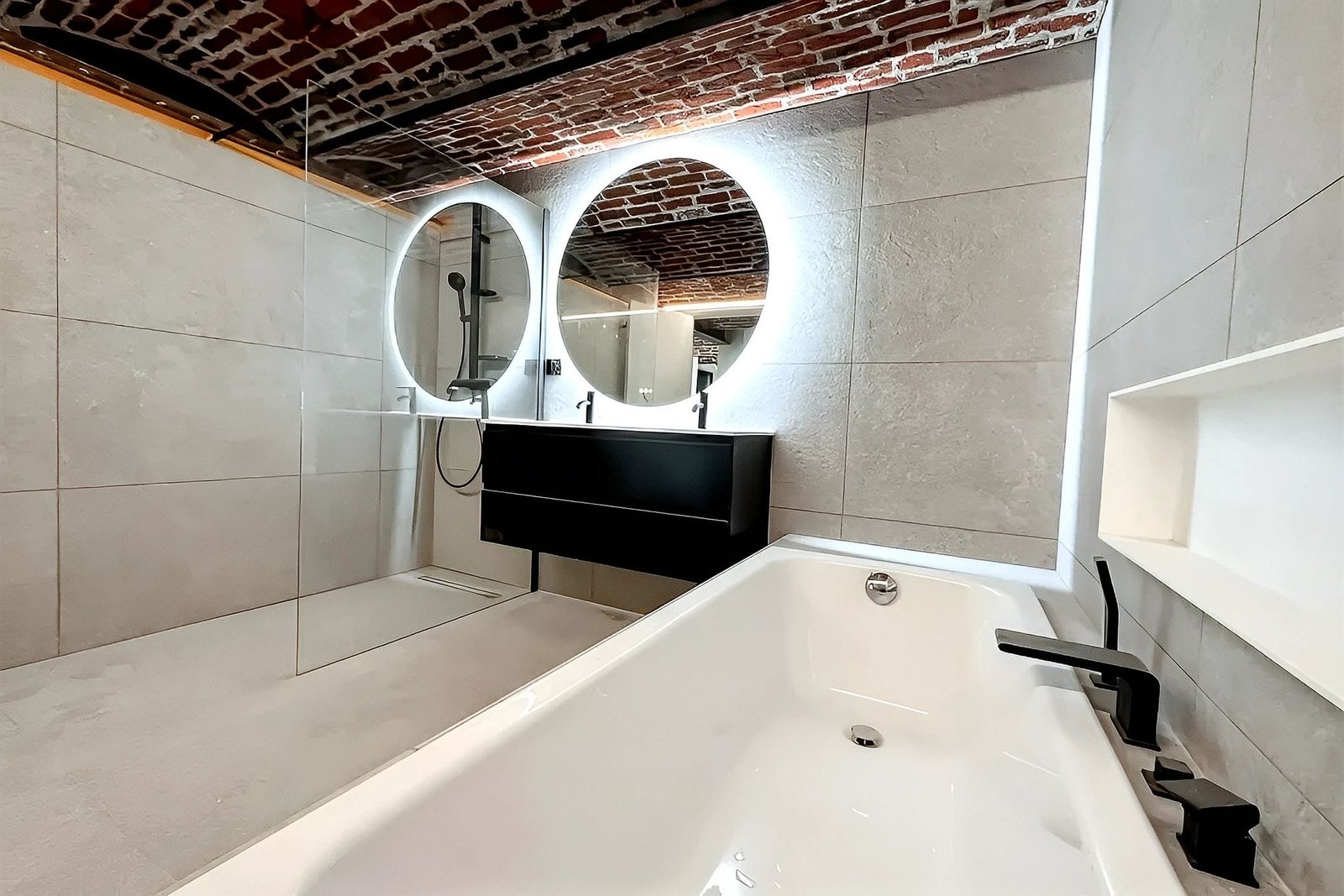 Photo 59200 – TOURCOING – CENTRE – 4 PIÈCES – 3 CHAMBRES – 190 M² – GARAGE