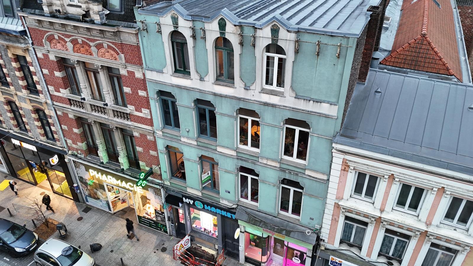 Photo 59100 – ROUBAIX – SECTEUR HISTORIQUE – GRAND RUE – IMMEUBLE DE RAPPORT – EMPLACEMENT STRATÉGIQUE – 9,5 % RENDEMENT