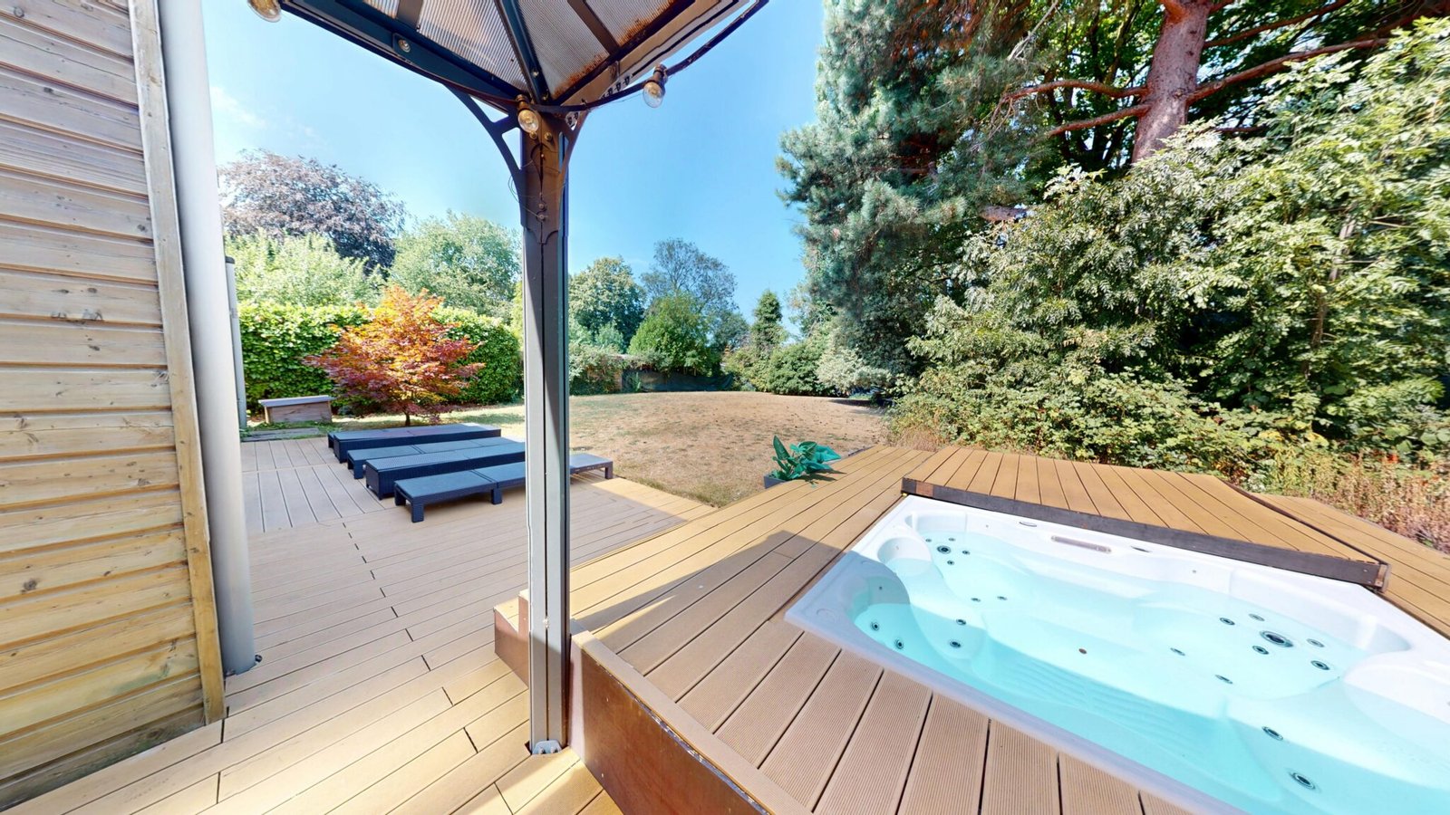 Photo Ensemble immobilier à vendre à Estaimpuis – 538 m² – Izy Immo