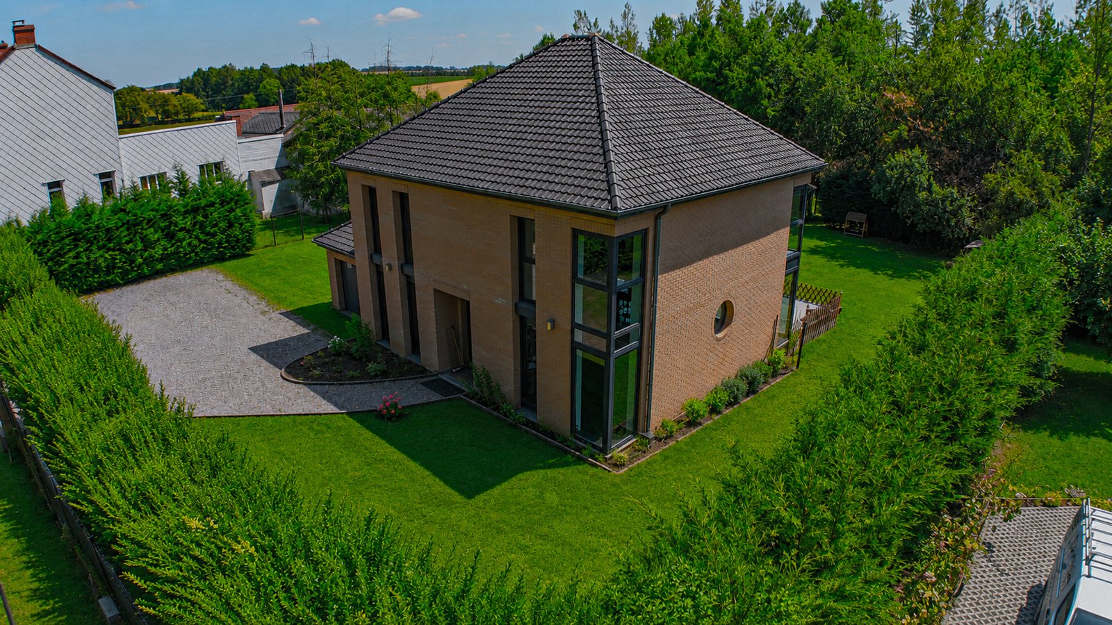 Photo 59600 GOGNIES-CHAUSSÉE – VILLA D'ARCHITECTE CONTEMPORAINE – 158 m² HABITABLES – TERRAIN D... – Izy Immo
